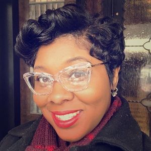 Meet your Posher, Qonisha